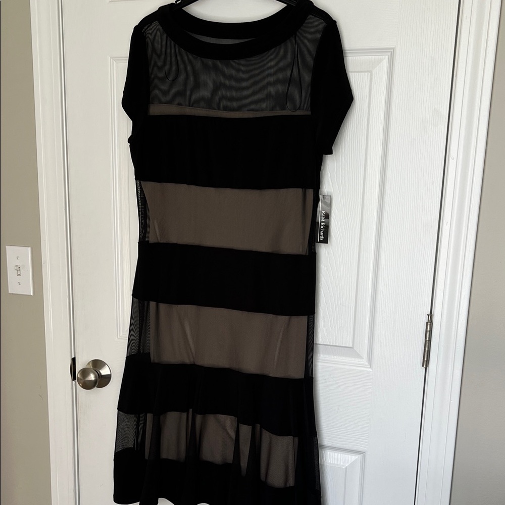 R&M Richards Black and Gray Midi Dress